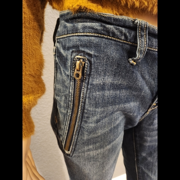Juicy Couture Jeans - Picture 16 of 16